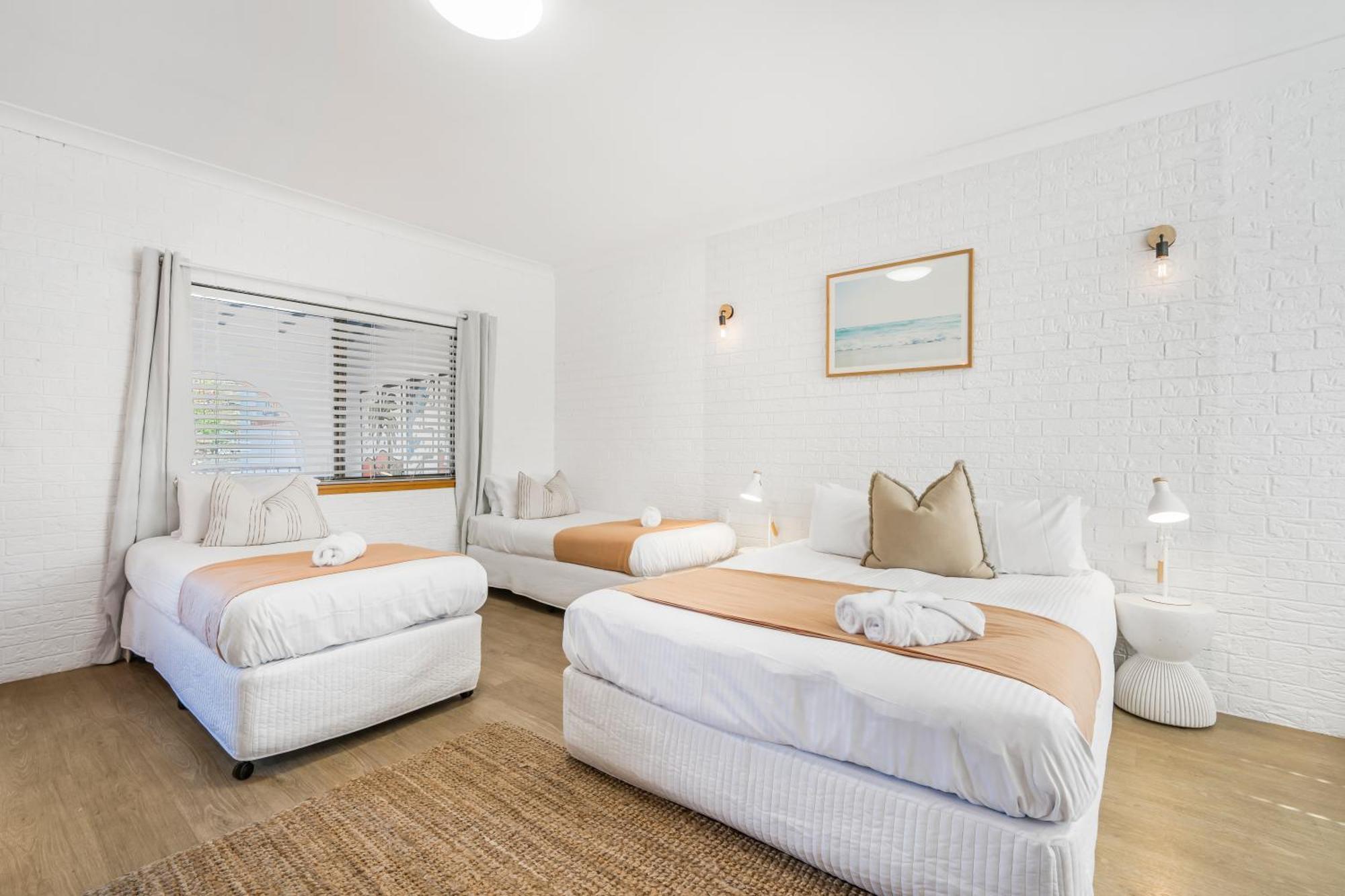 The Med Crescent Head Motel Bagian luar foto