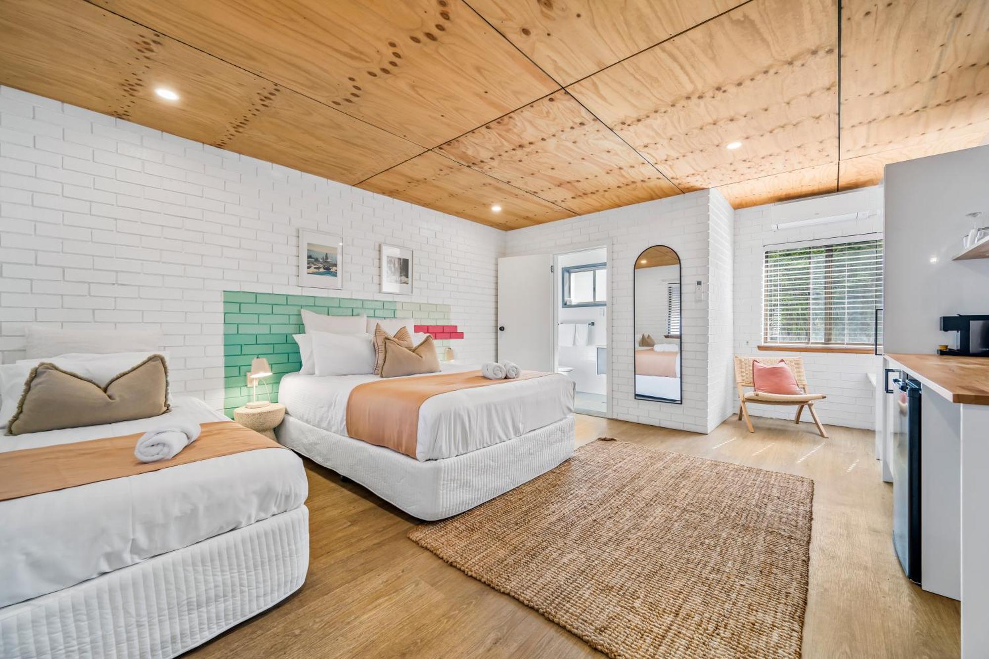 The Med Crescent Head Motel Bagian luar foto
