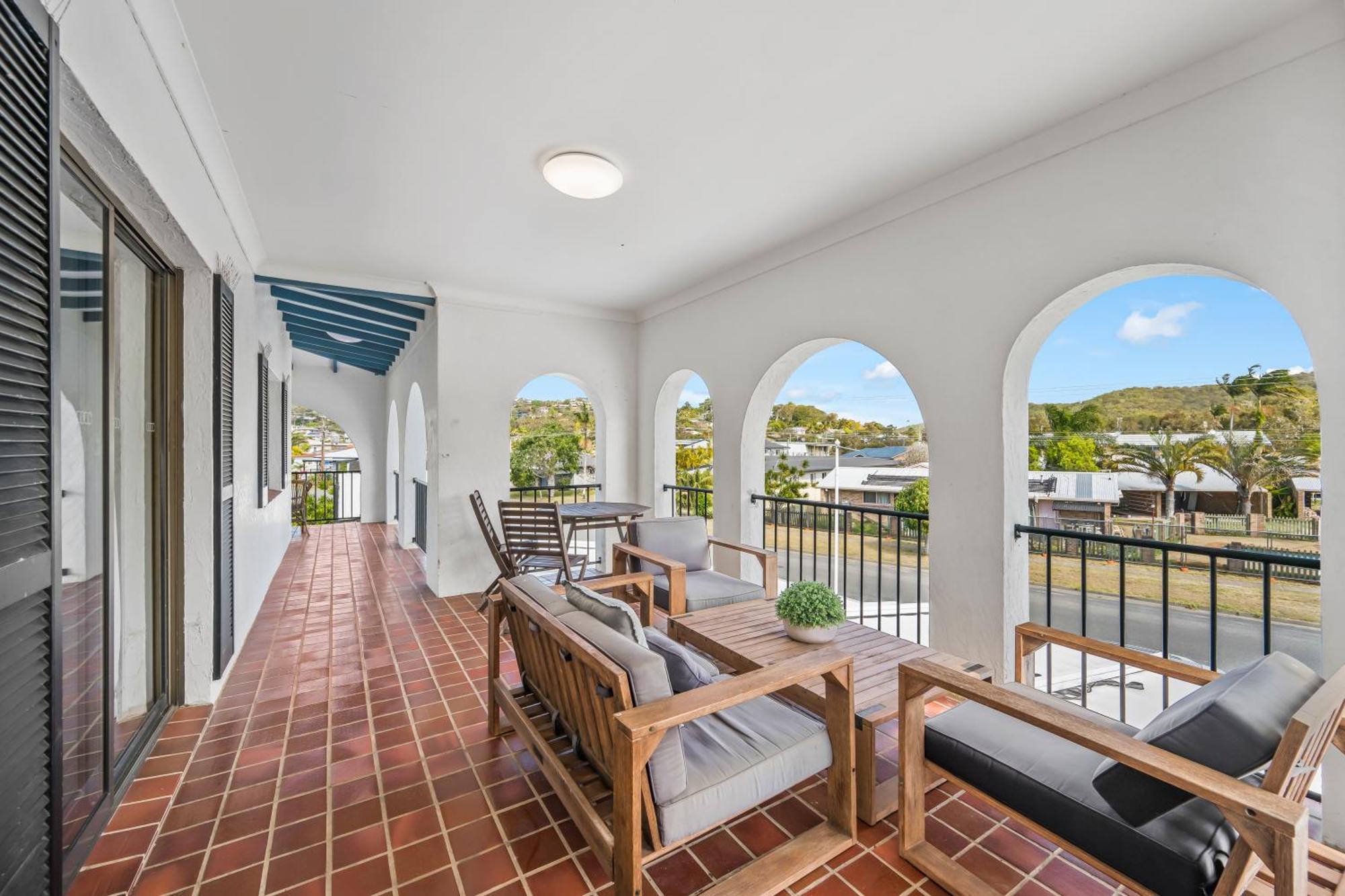 The Med Crescent Head Motel Bagian luar foto