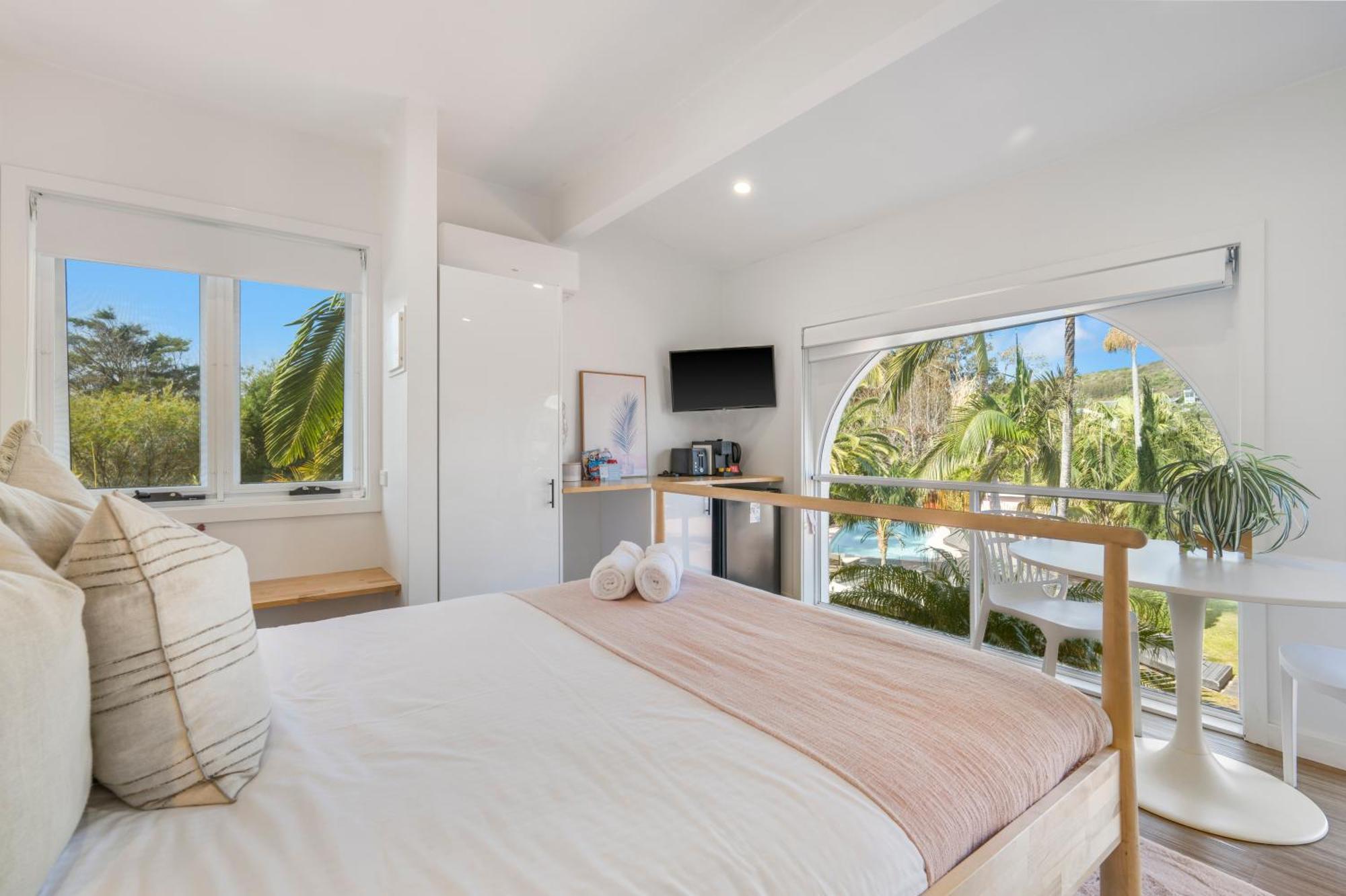 The Med Crescent Head Motel Bagian luar foto