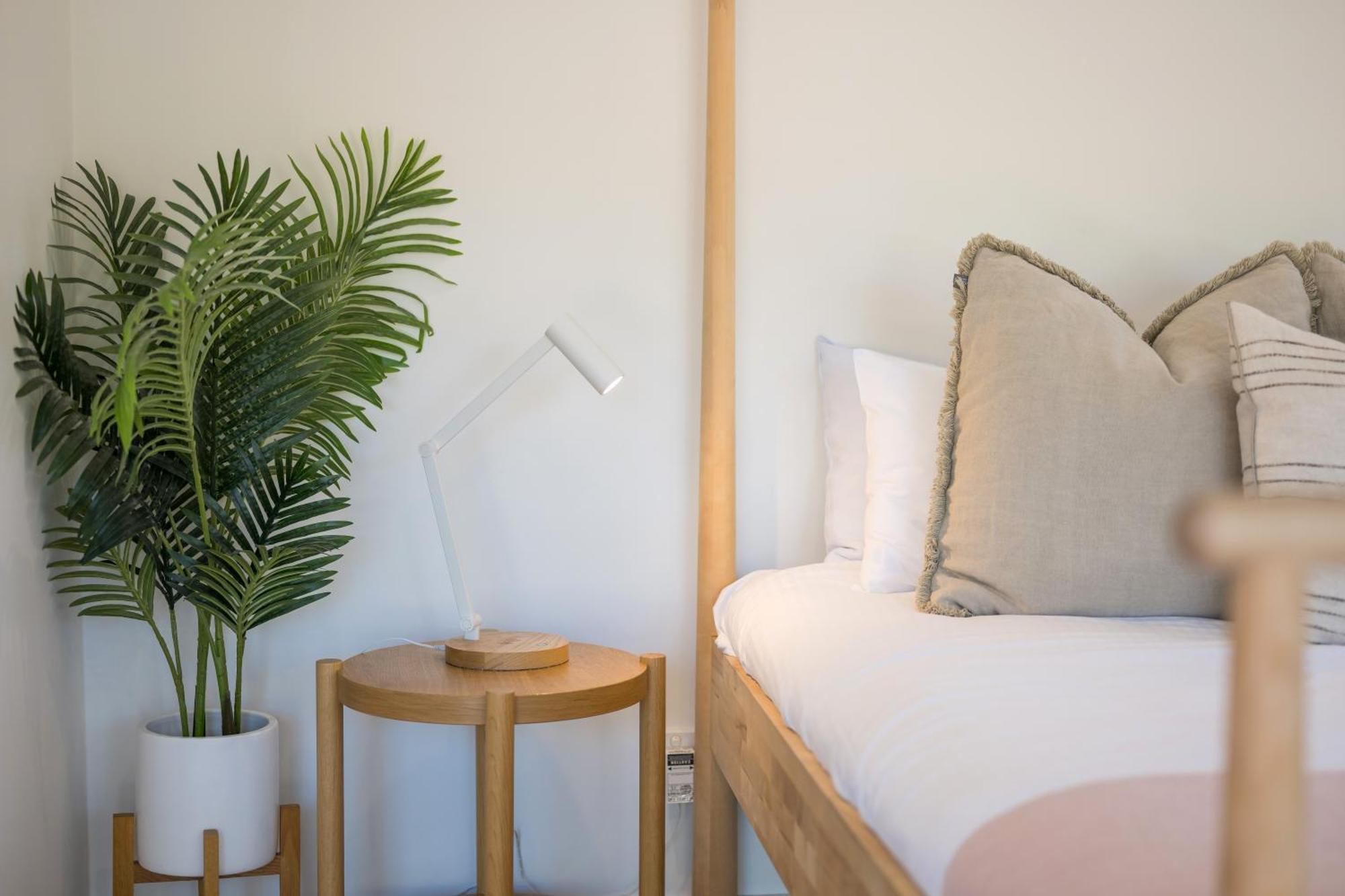 The Med Crescent Head Motel Bagian luar foto