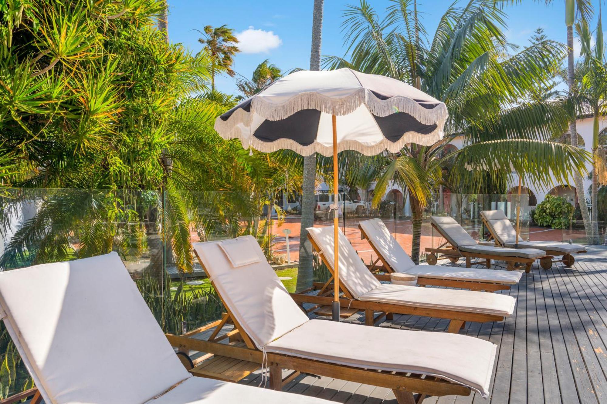 The Med Crescent Head Motel Bagian luar foto